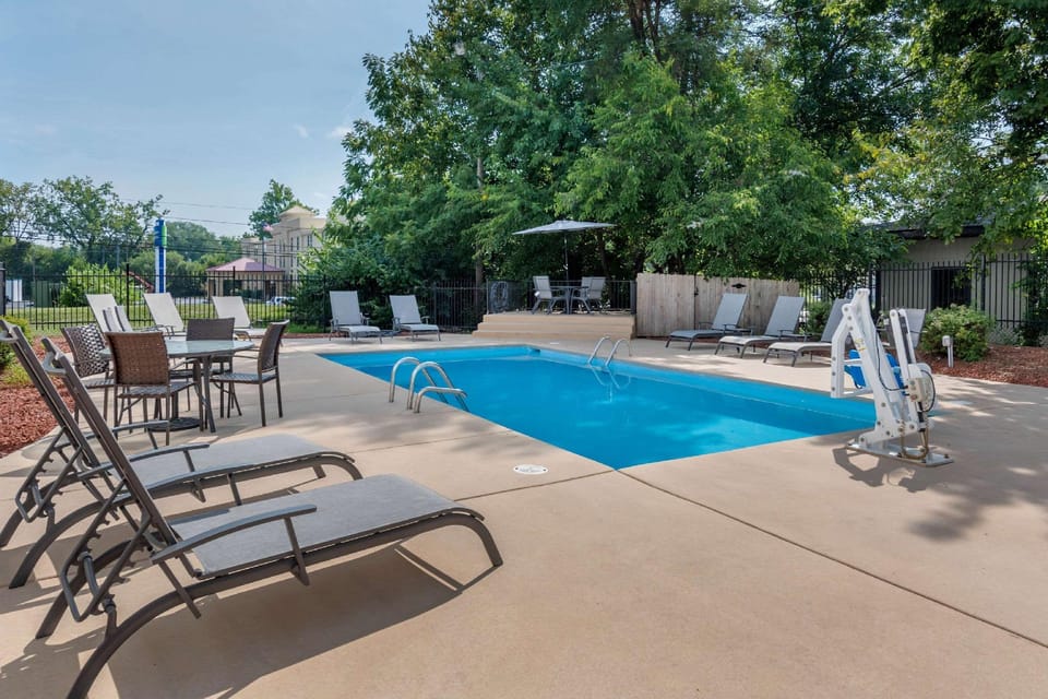 Comfort Inn Indianapolis South Hotel in Perry Township