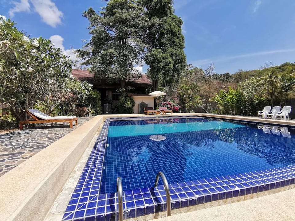 Lanta White Rock Resort in Krabi Changwat