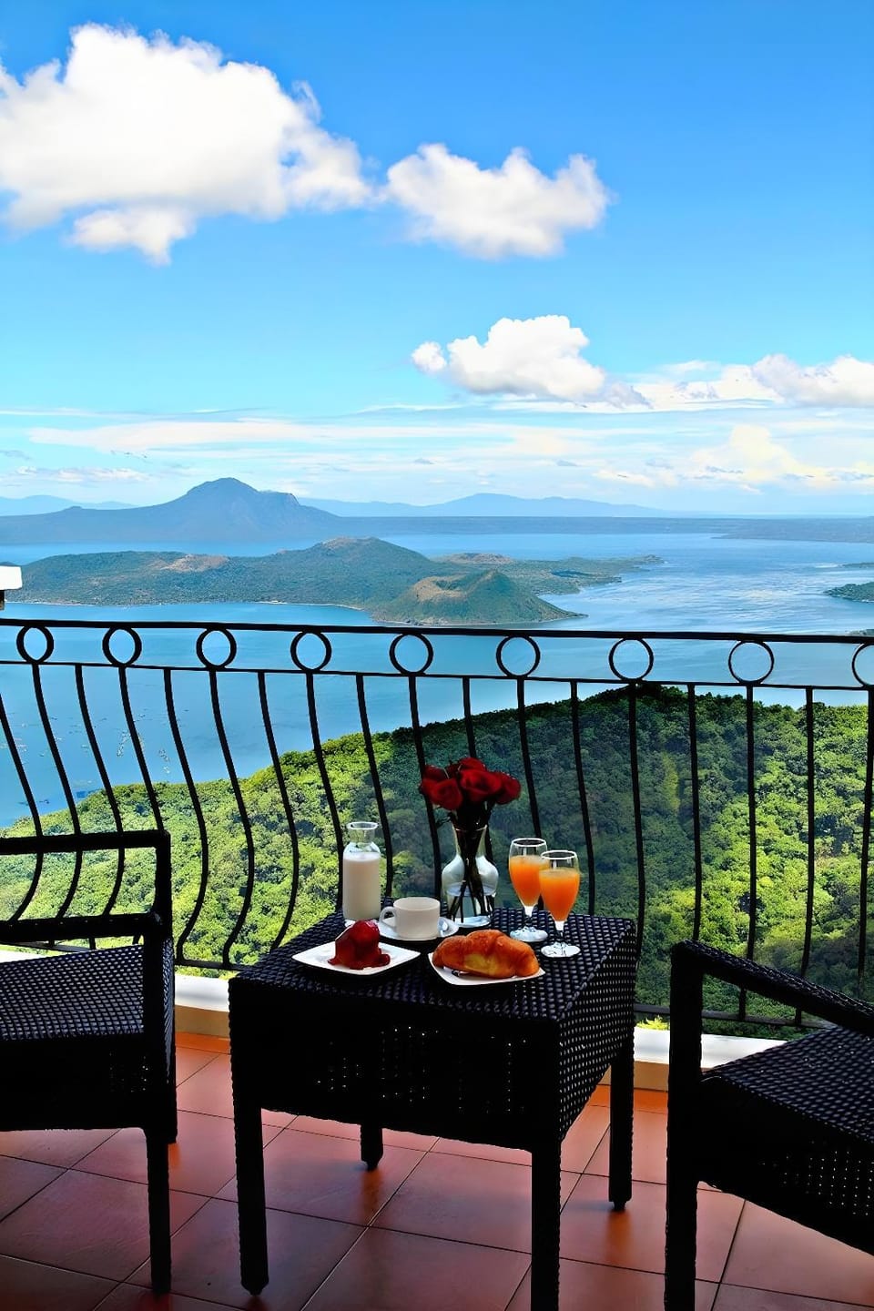 The Lake Hotel Tagaytay Hotel in Tagaytay