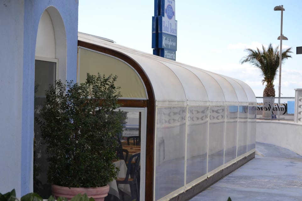 Beach Hotel Hotel in Diamante