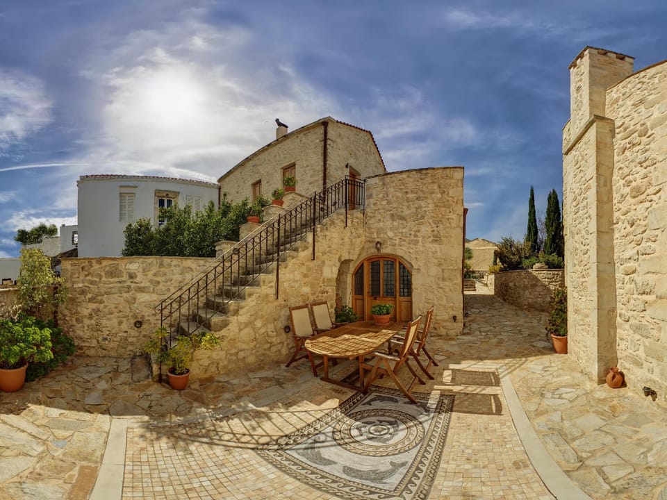 Arcus Suites Hotel in Crete