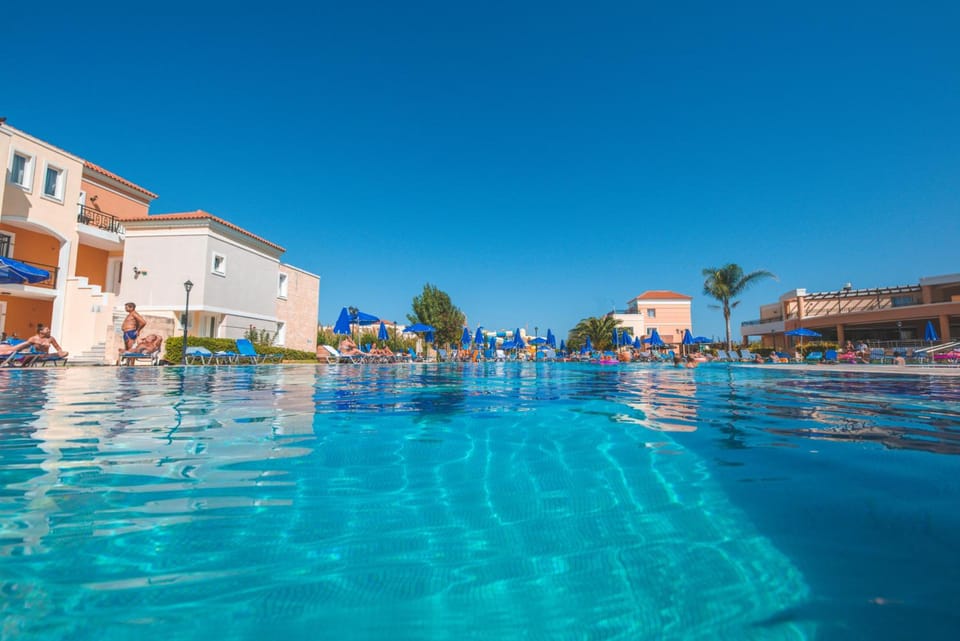Chrispy Waterpark Resort - All inclusive Resort in Crete