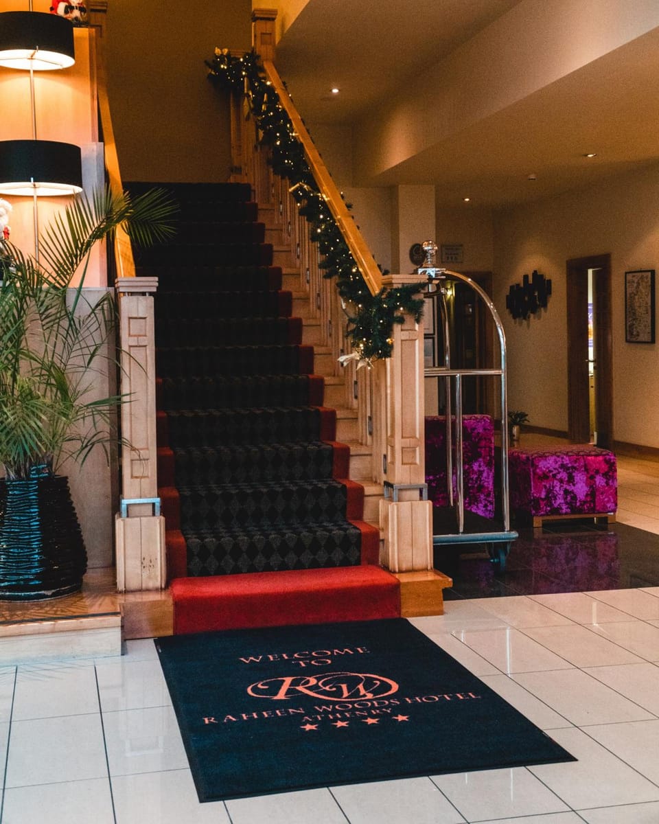 Raheen Woods Hotel Hotel in County Galway