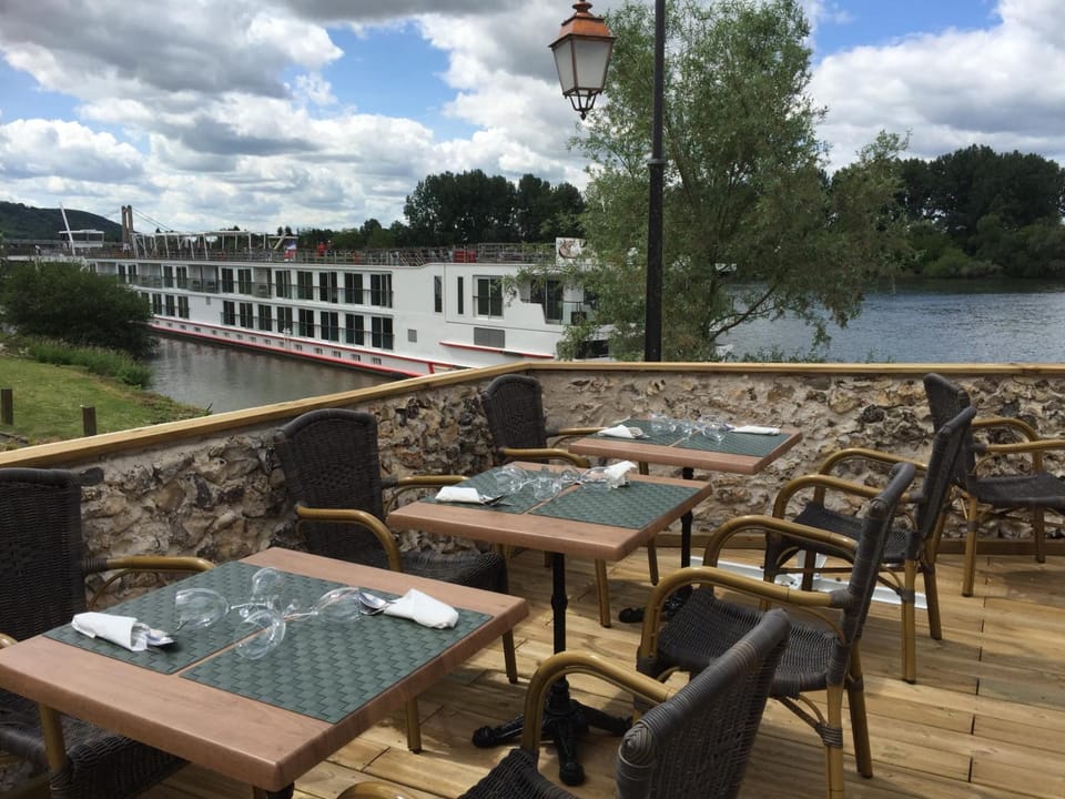 La Chaine D'or Hotel in Normandy
