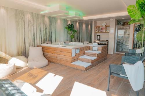 Hotel Edenia - Spa Estime&Sens Hotel in Carnac