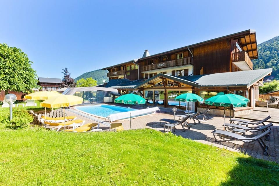 Hotel Les Bruyeres Hotel in Montriond