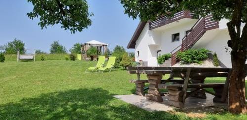 Vukovic House Hotel in Plitvice Lakes Park