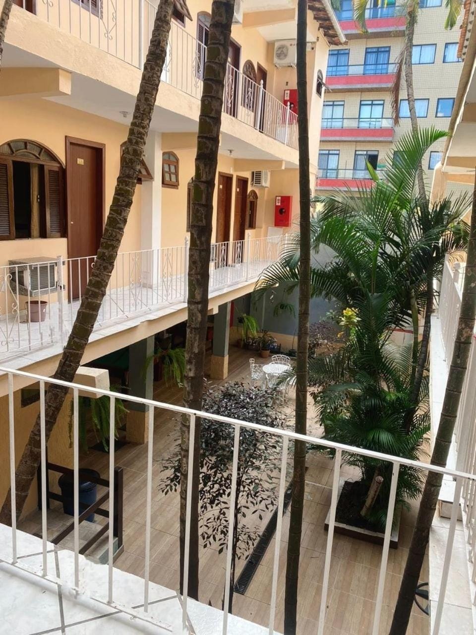 Pousada Dom Fernandes Inn in Cabo Frio
