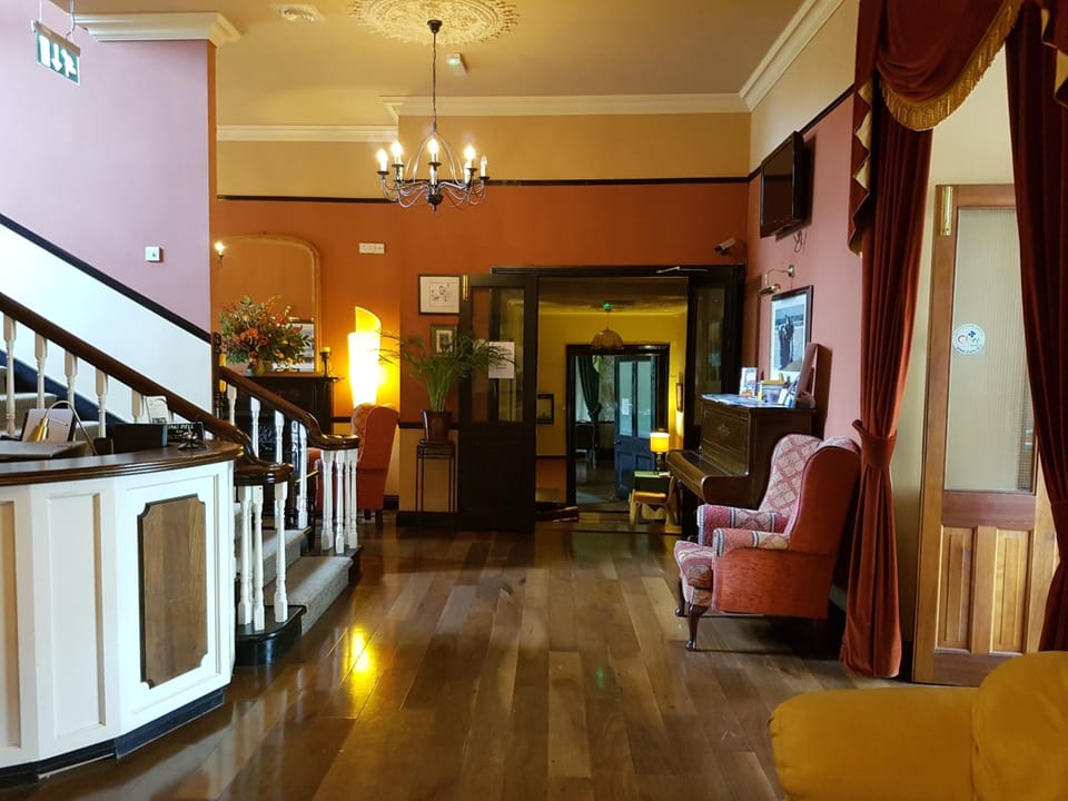 Royal Spa Hotel Hotel in County Clare