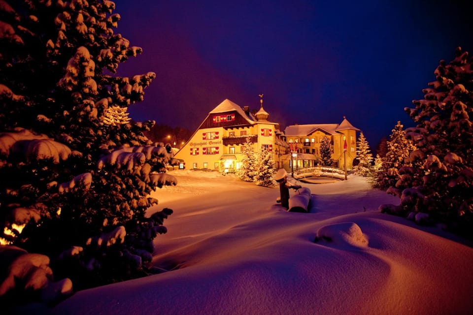 Schlosshotel Seewirt Hotel in Carinthia, Austria