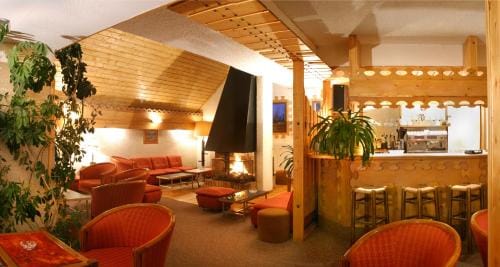Hotel Adret Hotel in Les Deux Alpes