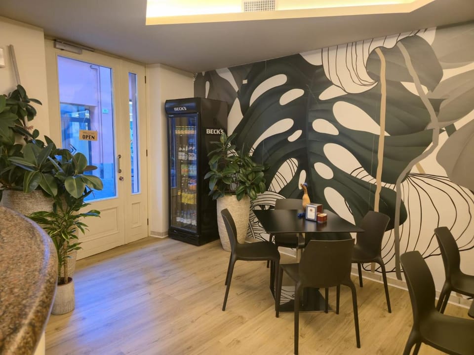 Bar/lounge