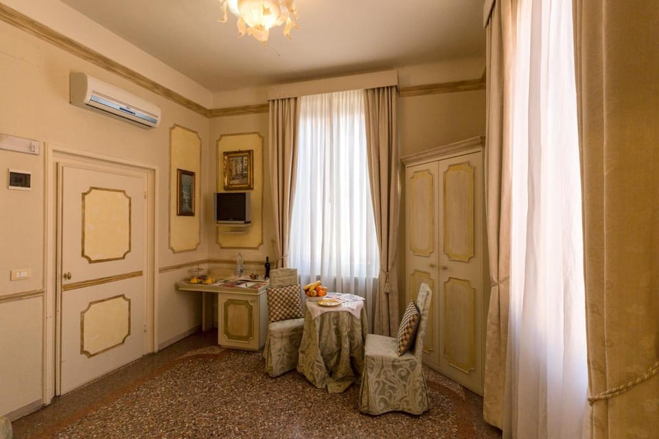Antica Residenza D'Azeglio Room&Breakfast di Charme Hotel in Bologna