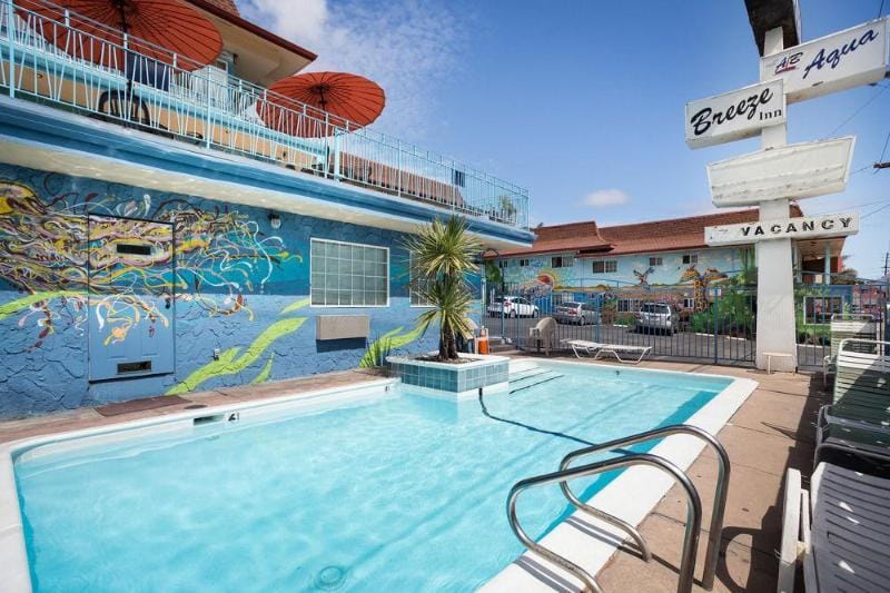 Aqua Breeze Inn Motel in Santa Cruz
