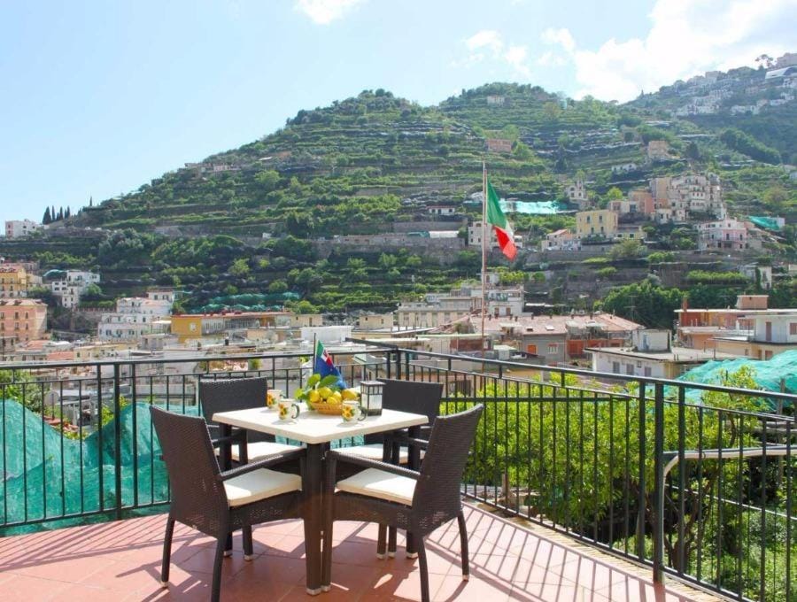 Eden Holiday Apartment Resort in Minori