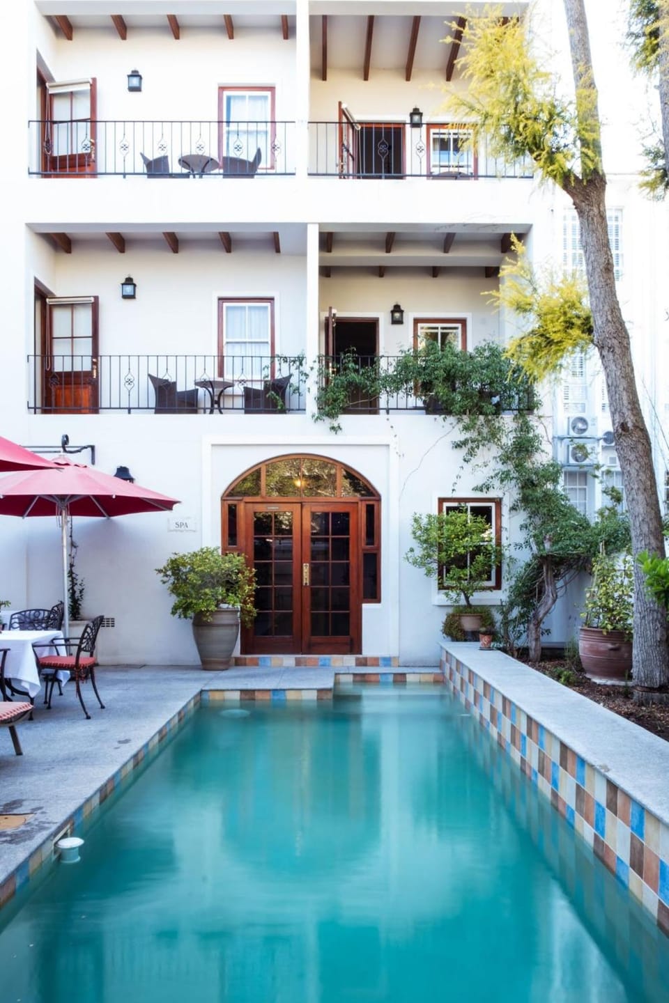 Swimming pool