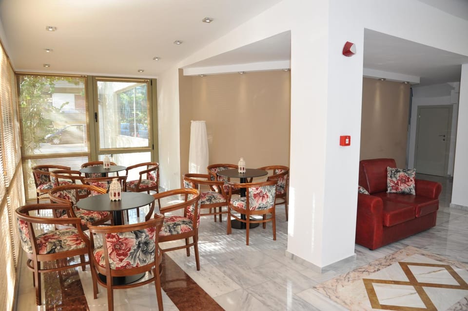 Elements Rooms & Apartments Hotel in Chalandri