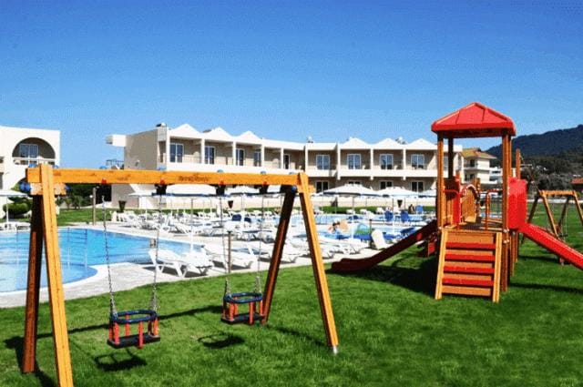 Emerald Hotel Apartment hotel in Kremasti