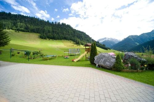 Gastehaus Alpenblick Hotel in Tyrol