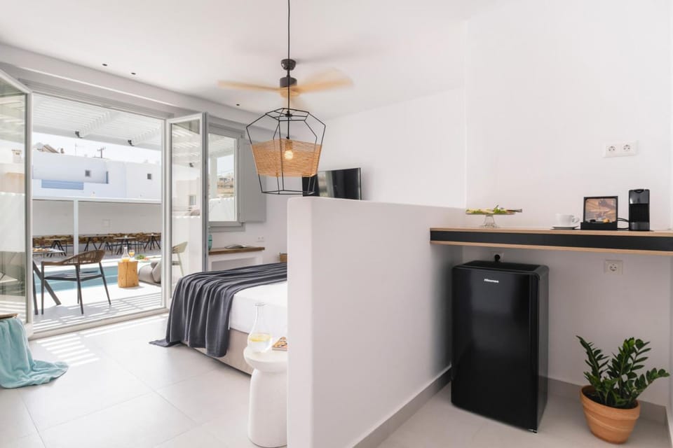 Quartano Suites by Heliessa, Adults Only Hotel in Naousa
