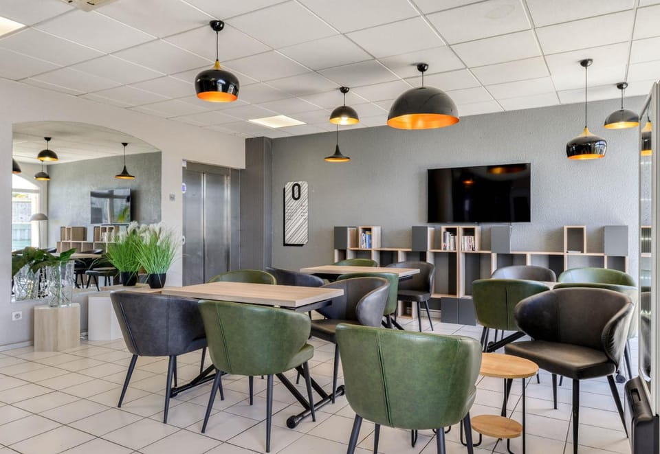 B&B HOTEL Sete Centre Gare Hotel in Occitanie
