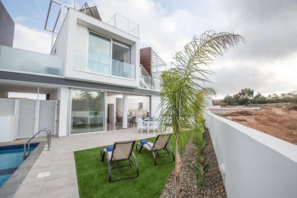 Villa Prol24,brand New 2bdr Protaras Villa with Pool,close to Fig Tree Bay Beach Resort in Protaras