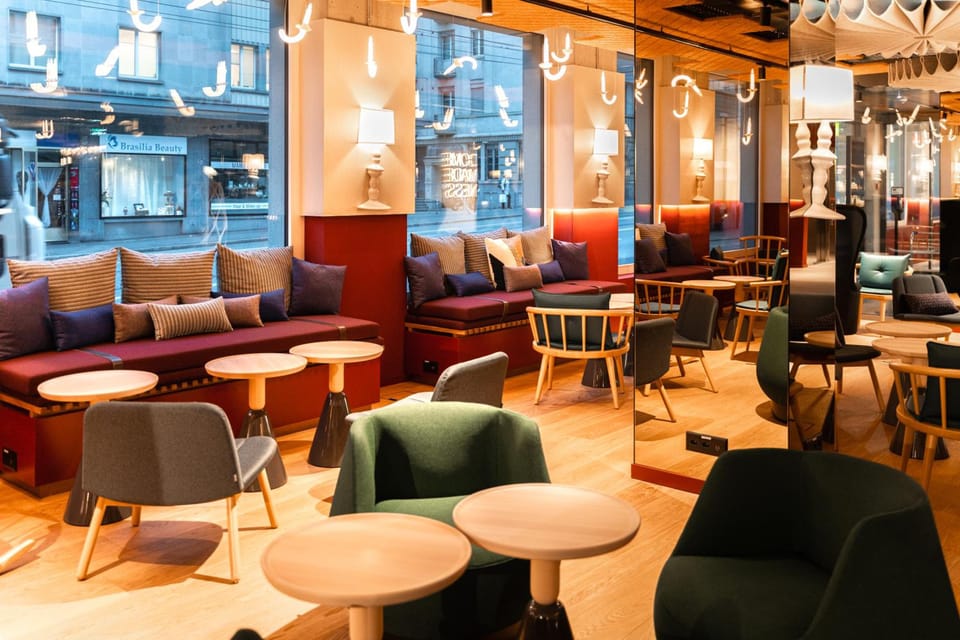 Bar/lounge