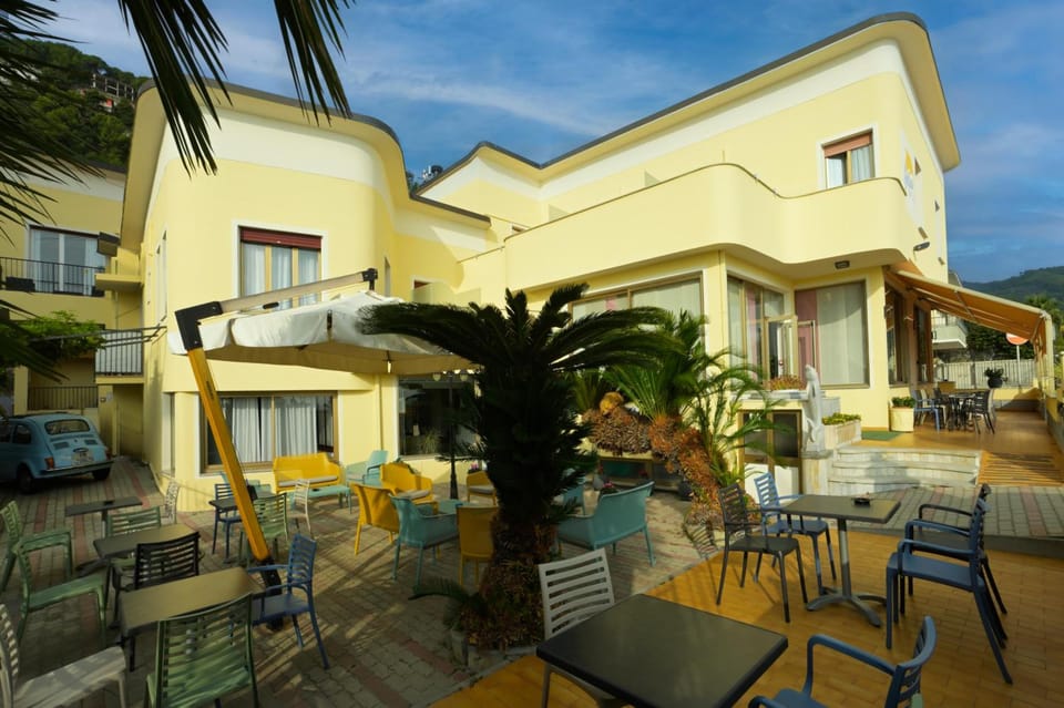 Hotel Delfino Hotel in Laigueglia