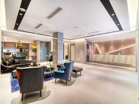 Homeinn Selected Hotel (Huzhou Aishan Yintai City Yishang Street) Hotel in Suzhou