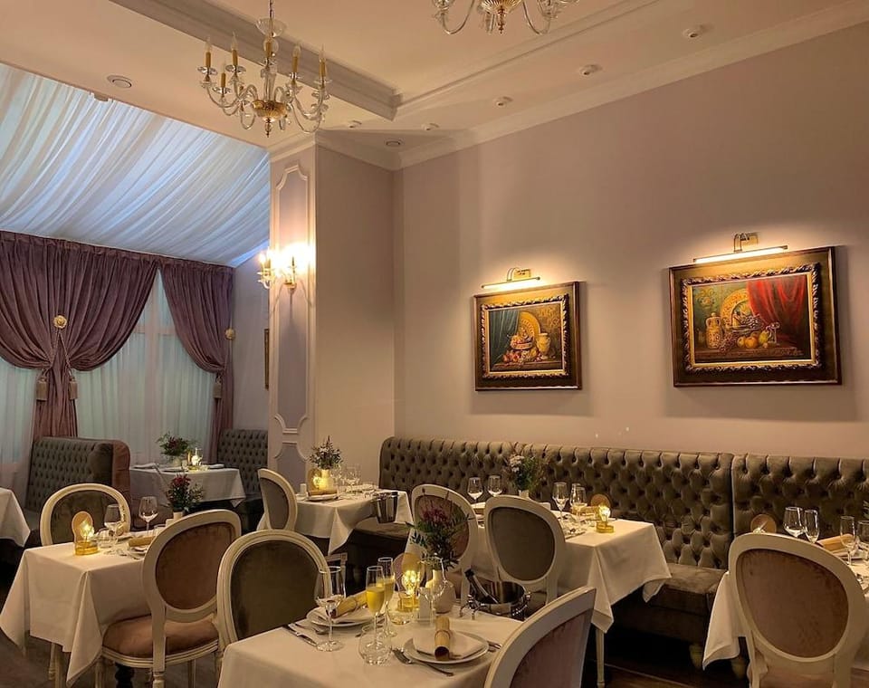 Hotel L'Oasis Hotel in Nice
