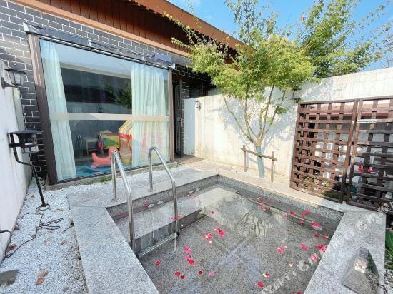 Shuimo Nianhua Hot Spring Hostel Hotel in Nanjing