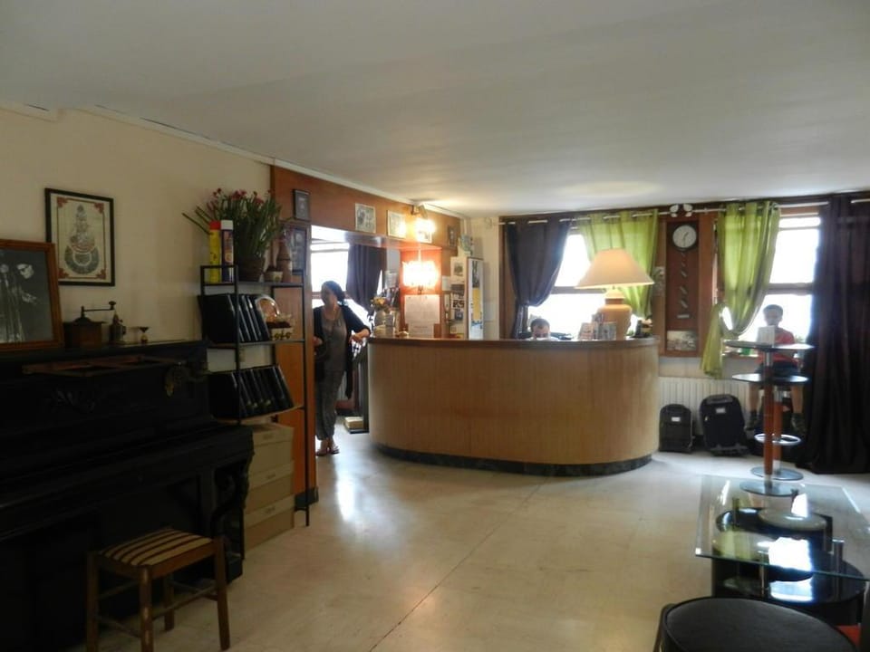 Hotel Residence De Bruxelles Hotel in Paris