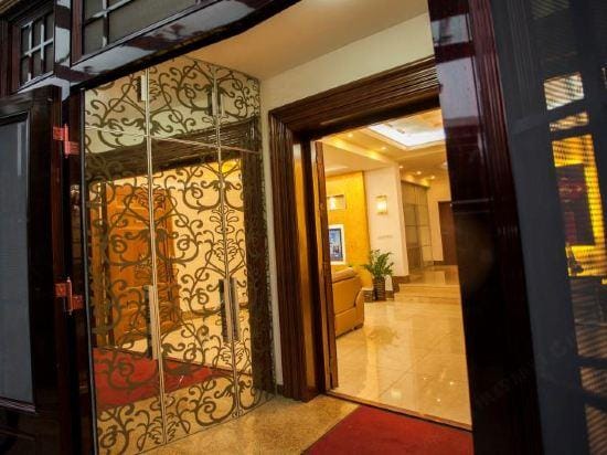 Fuer Apartment Hotel in Shanghai