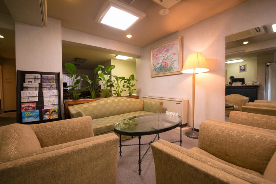 Shared lounge/TV area