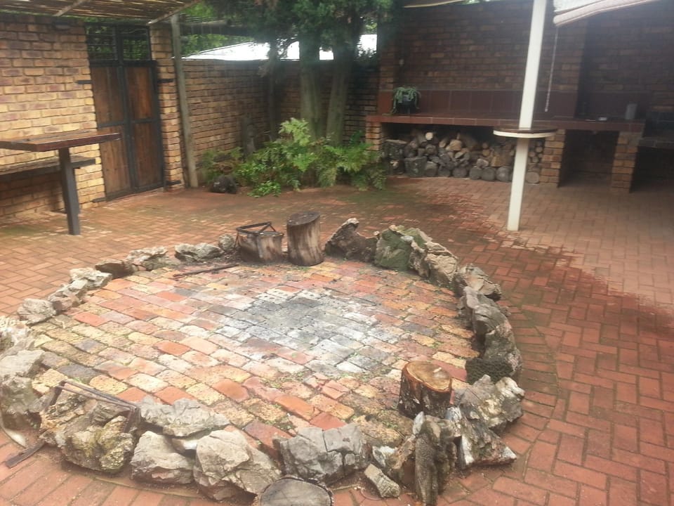At The Rocks Country Estate Apartment hotel in Gauteng