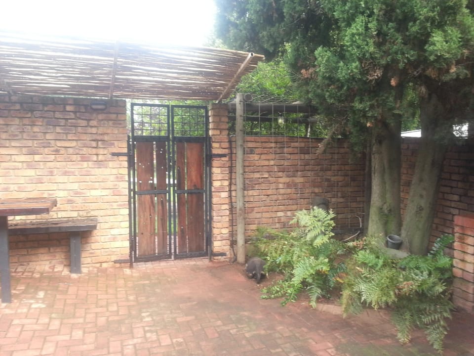 At The Rocks Country Estate Apartment hotel in Gauteng