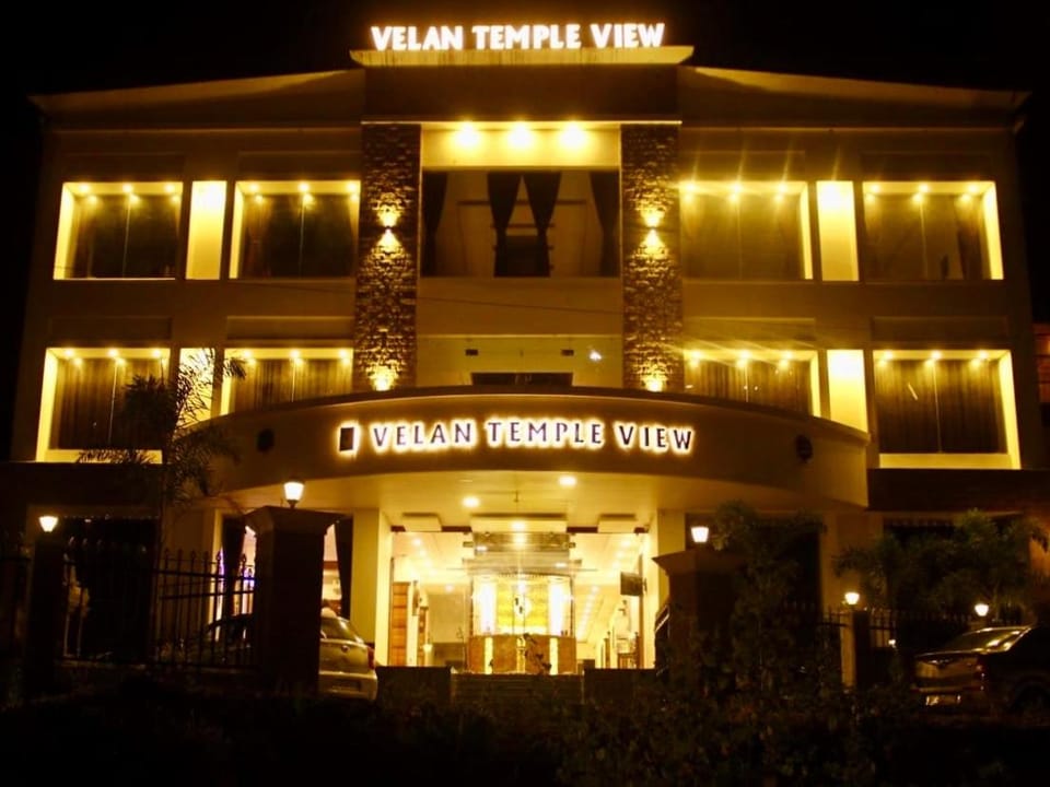 Velan Temple View Hotel in Tamil Nadu
