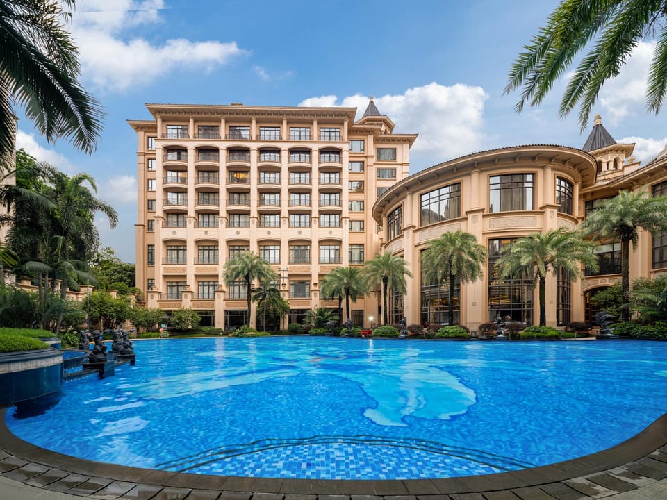Chateau StarRiver Guangzhou Peninsula Hotel in Guangzhou