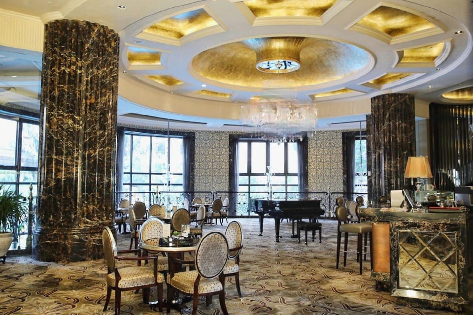 Chateau StarRiver Guangzhou Peninsula Hotel in Guangzhou