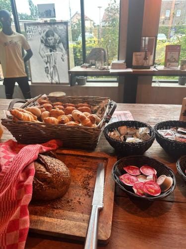 Cafe Coureur Houffalize Hotel in Luxembourg
