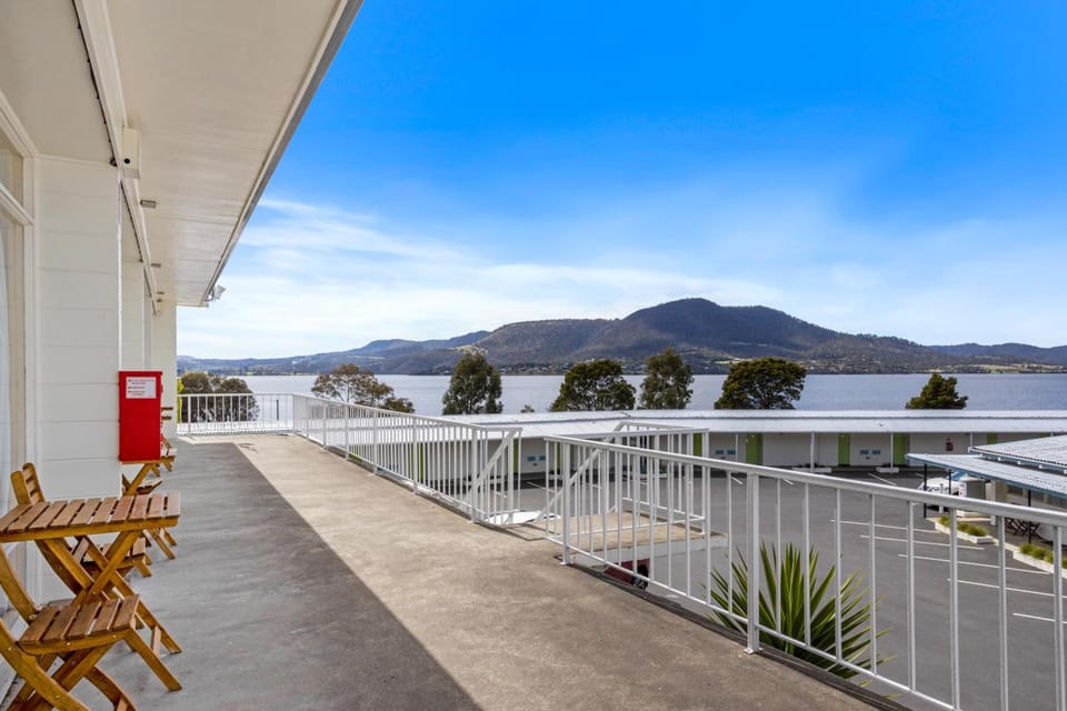 Riverfront Motel & Villas Apartment hotel in Tasmania