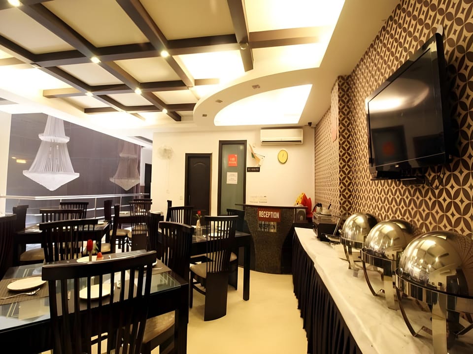 Walnut Castle Hotel in New Delhi