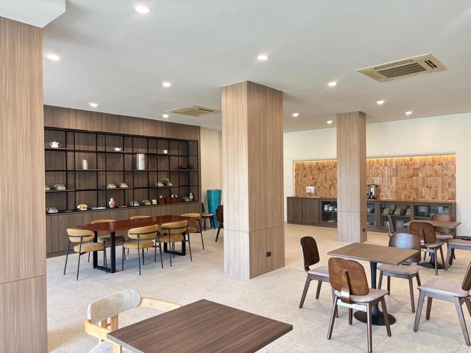 S2S Queen Trang Hotel Hotel in Thailand