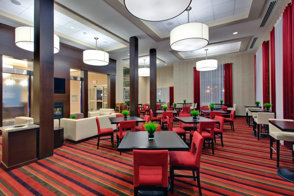 Holiday Inn Express Hotel & Suites Chatham South By IHG Hotel in Chatham-Kent