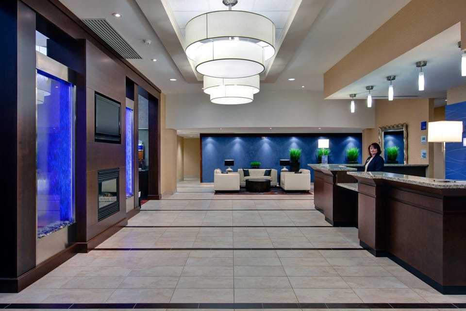 Holiday Inn Express Hotel & Suites Chatham South By IHG Hotel in Chatham-Kent