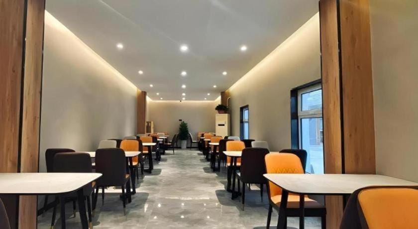 Shell Hotel Shandong Jinan Daming Lake Hotel in Shandong
