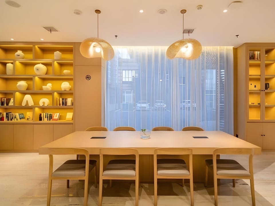 Deep Sleep Hotel Xuzhou High-Speed Railway Station Mengzhiche New Energy Automobile Plaza Hotel in Jiangsu