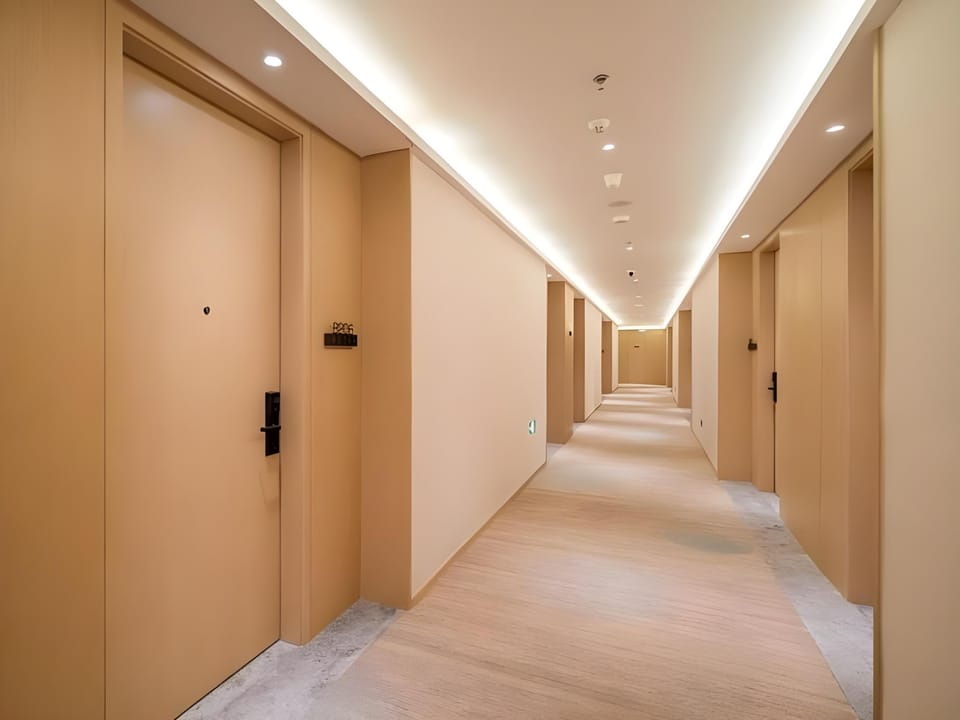 Deep Sleep Hotel Xuzhou High-Speed Railway Station Mengzhiche New Energy Automobile Plaza Hotel in Jiangsu