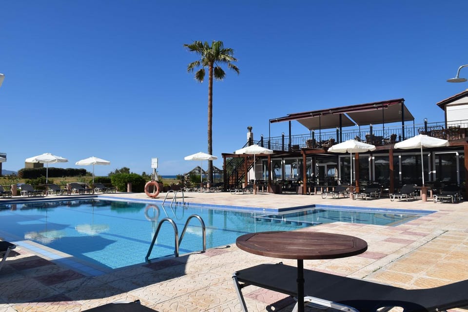 Odos Oneiron Tavronitis Bay Hotel in Crete