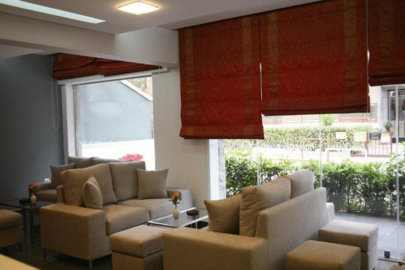 Hotel Des Roses Hotel in North Athens Regional Unit, Greece